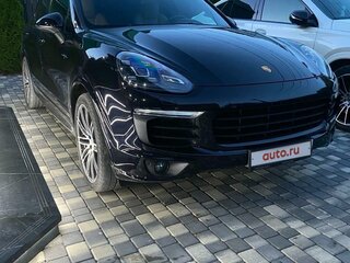 2016 Porsche Cayenne S II Рестайлинг (958), чёрный, 4850000 рублей, вид 1