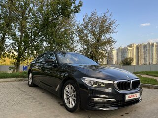 2018 BMW 5 серии 520d xDrive VII (G30/G31/G38), чёрный, 3700000 рублей, вид 3
