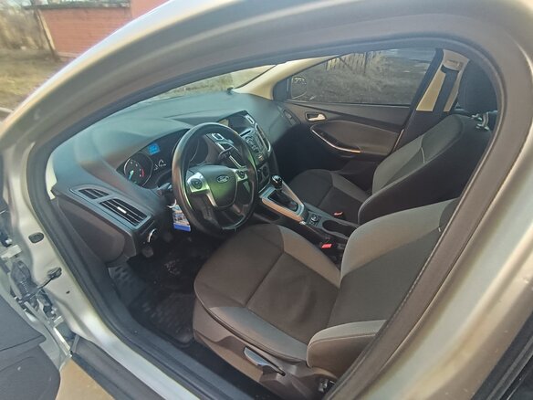 2011 Ford Focus III, серебристый, 1050000 рублей - вид 6