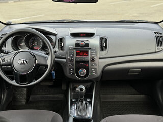 2012 Kia Cerato 6-speed II, белый, 1130000 рублей, вид 5