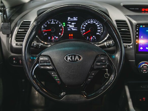 2018 Kia Cerato III Рестайлинг (Classic), чёрный, 1500000 рублей - вид 13