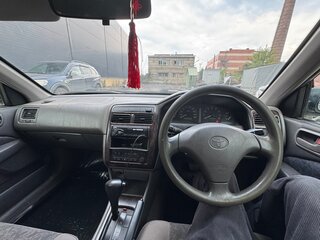 2001 Toyota Carina VII (T210), белый, 300000 рублей, вид 5