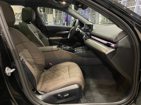 2025 BMW 5 серии 530Li xDrive VIII (G60/G61/G68), чёрный - вид 22