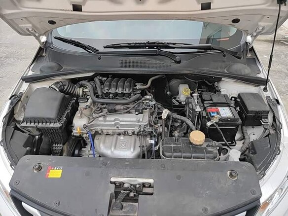 2020 Baojun 310 I, белый - вид 18