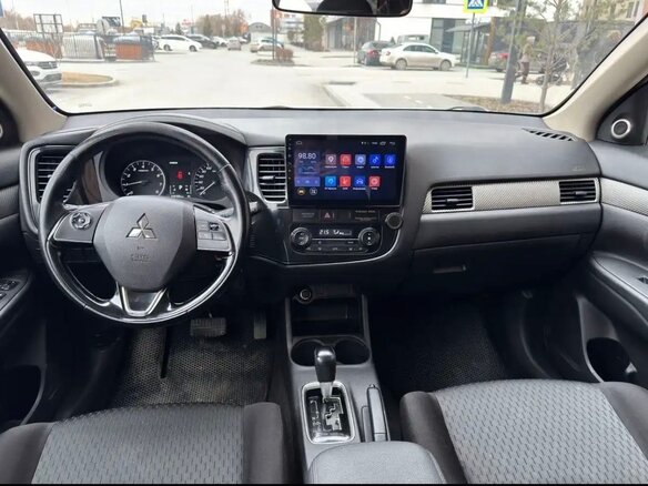 2015 Mitsubishi Outlander III Рестайлинг 2, белый, 1850000 рублей - вид 6