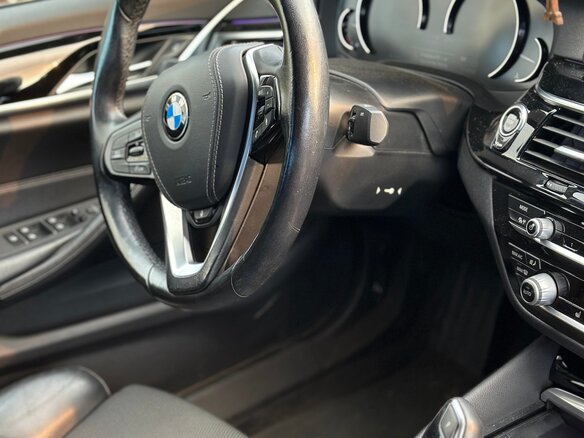 2017 BMW 5 серии 520d VII (G30/G31/G38), чёрный, 3100000 рублей - вид 6