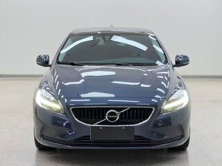 2018 Volvo V40 II Рестайлинг, синий, 1100000 рублей, вид 2