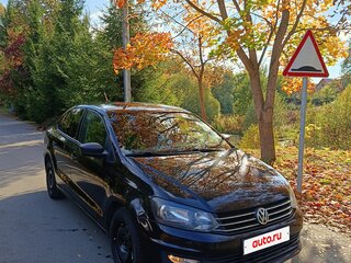2017 Volkswagen Polo V Рестайлинг, чёрный, 675000 рублей, вид 1