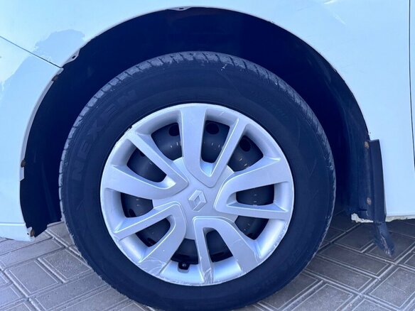 2019 Renault Logan II Рестайлинг, белый, 499900 рублей - вид 17