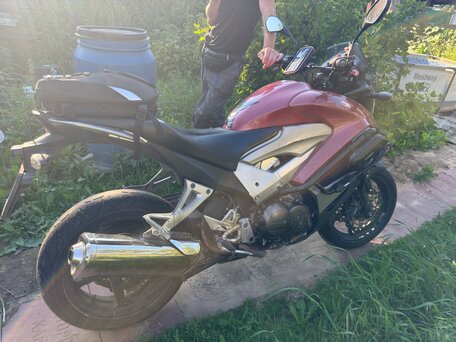 2004 Honda VFR 800X (Crossrunner), красный, 300000 рублей, вид 3