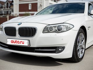 2011 BMW 5 серии 530d xDrive VI (F10/F11/F07), белый, 2150000 рублей, вид 1