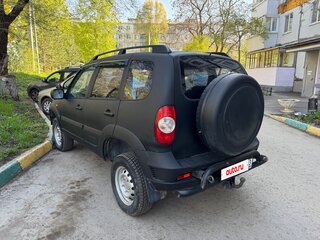 2009 Chevrolet Niva I Рестайлинг, чёрный, 410000 рублей, вид 4