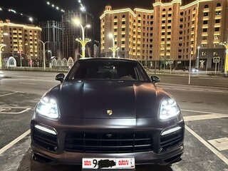 2018 Porsche Cayenne S III, чёрный, 6800000 рублей, вид 4