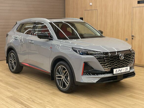 2026 Changan UNI-S I, серебристый, 3229900 рублей