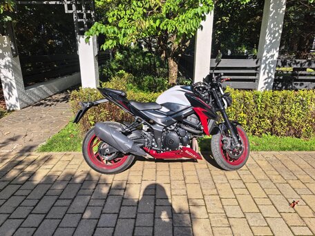 2020 Suzuki GSX-S 750, белый, 757000 рублей, вид 1