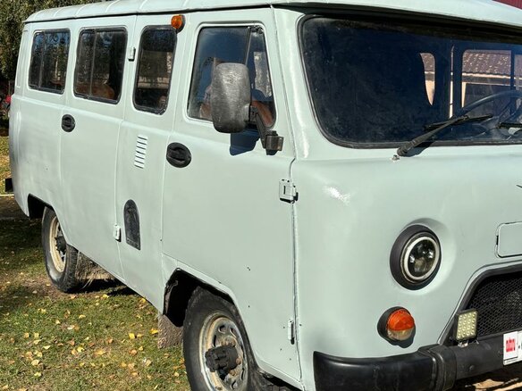 1997 УАЗ 3303, серебристый, 350000 рублей - вид 3