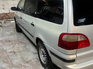 2001 Ford Galaxy I Рестайлинг, серебристый, 230000 рублей, вид 2