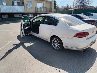 2011 Volkswagen Passat B7, белый, 1150000 рублей, вид 4
