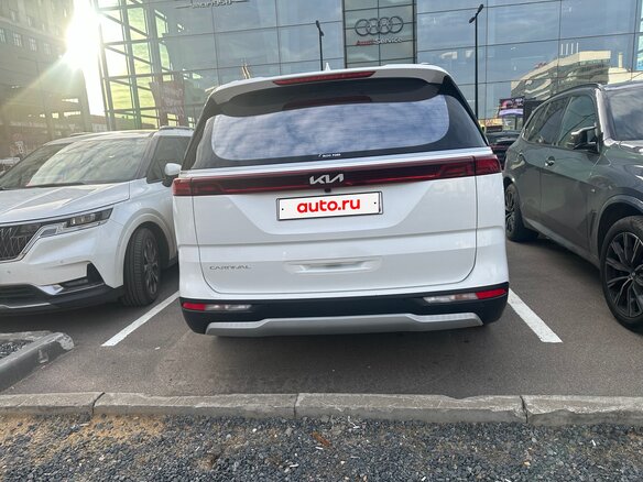 2022 Kia Carnival IV, белый - вид 3