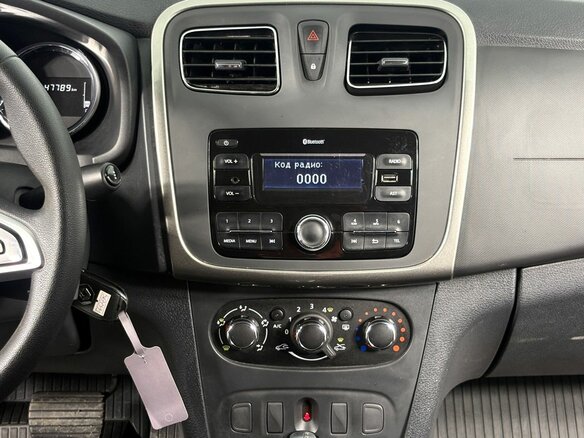 2022 Renault Logan II Рестайлинг, белый, 1150000 рублей - вид 16