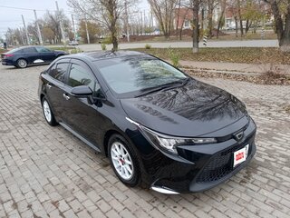 2020 Toyota Corolla XII (E210), чёрный, 1700000 рублей, вид 3