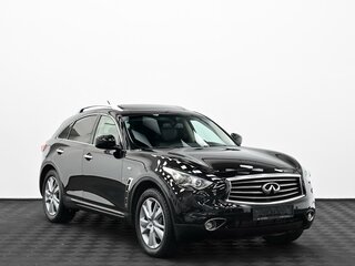 Infiniti QX70