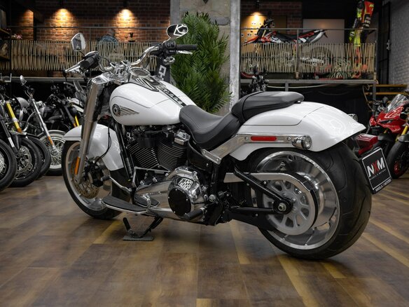 2026 Harley-Davidson Fat Boy, чёрный, 3290000 рублей - вид 29