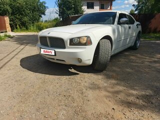 2005 Dodge Charger VI (LX), белый, 650000 рублей, вид 1