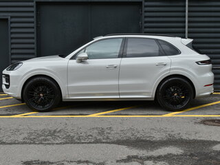2026 Porsche Cayenne III Рестайлинг, серый, 18600000 рублей, вид 2