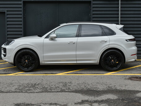 2026 Porsche Cayenne III Рестайлинг, серый, 18500000 рублей, вид 2