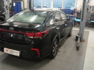 2018 Kia Rio IV, чёрный, 1380000 рублей, вид 3
