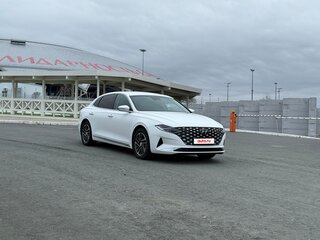2020 Hyundai Grandeur VI Рестайлинг, белый, 2999999 рублей, вид 3