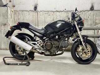 Ducati Monster 900