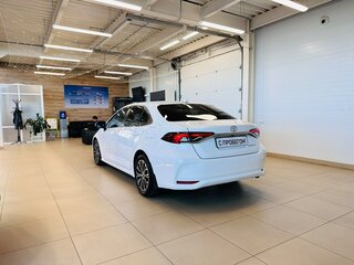 2021 Toyota Corolla XII (E210), белый, 2229000 рублей, вид 4