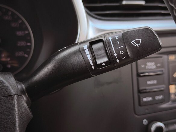 2021 Kia Rio IV Рестайлинг, белый, 1125000 рублей - вид 18