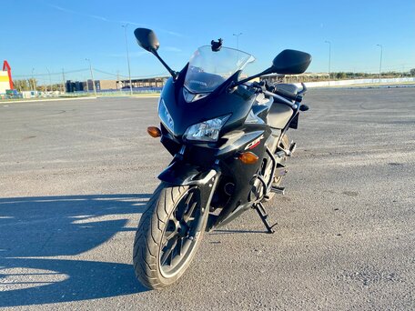 2013 Honda CBR 400R, чёрный, 470000 рублей, вид 2