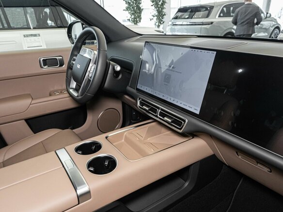 2026 Li Auto (Lixiang) L7 52.3 kWh I Рестайлинг, серый, 10590000 рублей - вид 12