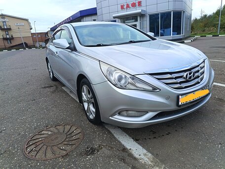 2011 Hyundai Sonata VI (YF), серебристый, 730000 рублей, вид 3