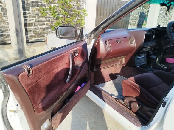 1989 Toyota Crown VIII (S130), белый, 1200000 рублей - вид 3