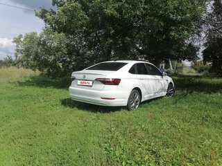 2019 Volkswagen Jetta 6-speed VII, белый, 1650000 рублей, вид 4