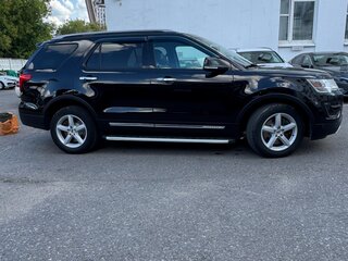 2017 Ford Explorer V Рестайлинг, чёрный, 3100000 рублей, вид 3