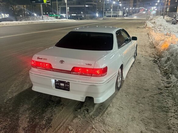 2000 Toyota Mark II VIII (X100), белый, 1179000 рублей