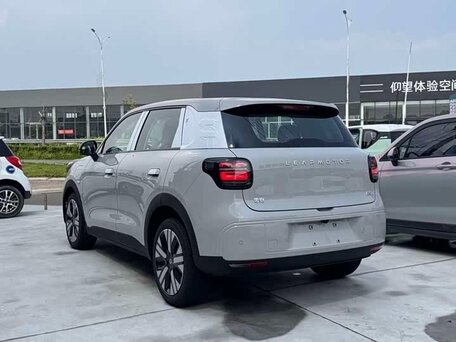2026 Leapmotor A10 39.8 kWh, серый, 1744000 рублей, вид 5