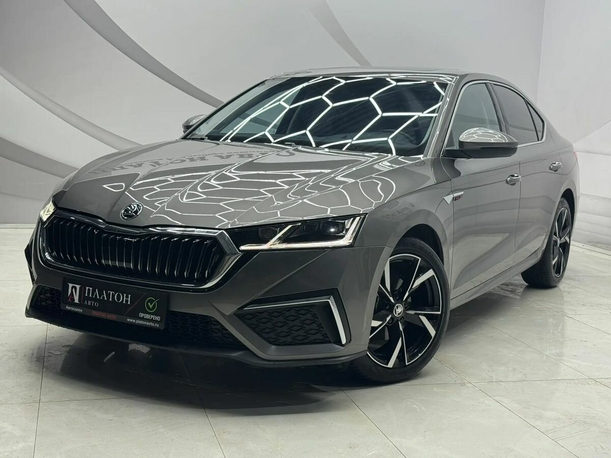Открыть фотографии: Skoda Octavia IV (A8)