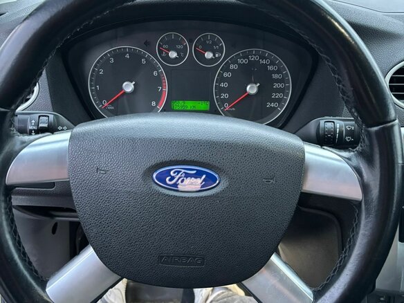2005 Ford Focus II, белый, 410000 рублей - вид 15