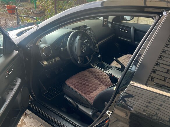 2010 Mazda 6 II (GH) Рестайлинг, чёрный, 1200000 рублей - вид 12