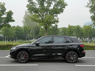 2026 Audi Q5 L 40 TFSI II (FY) Рестайлинг, чёрный, 4050025 рублей, вид 4