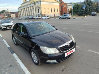 2011 Skoda Octavia II (A5) Рестайлинг, чёрный, 750000 рублей, вид 4