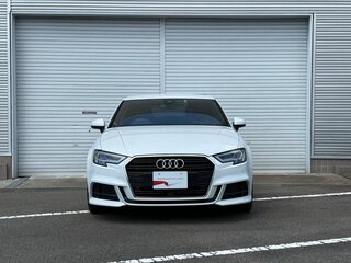 2022 Audi A3 35 TFSI IV (8Y), белый, 1550000 рублей, вид 2