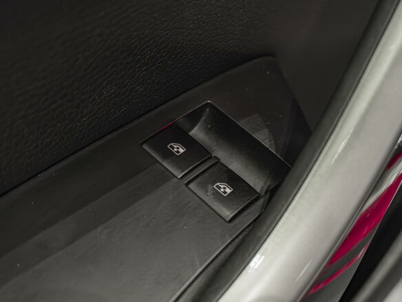 2013 Opel Astra GTC J Рестайлинг, красный - вид 14